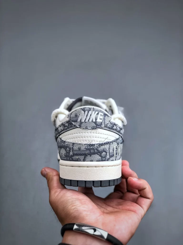 SneakPulse