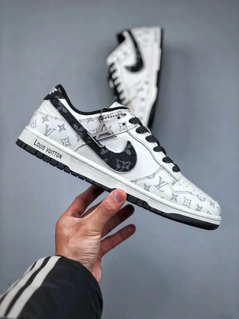 SneakPulse