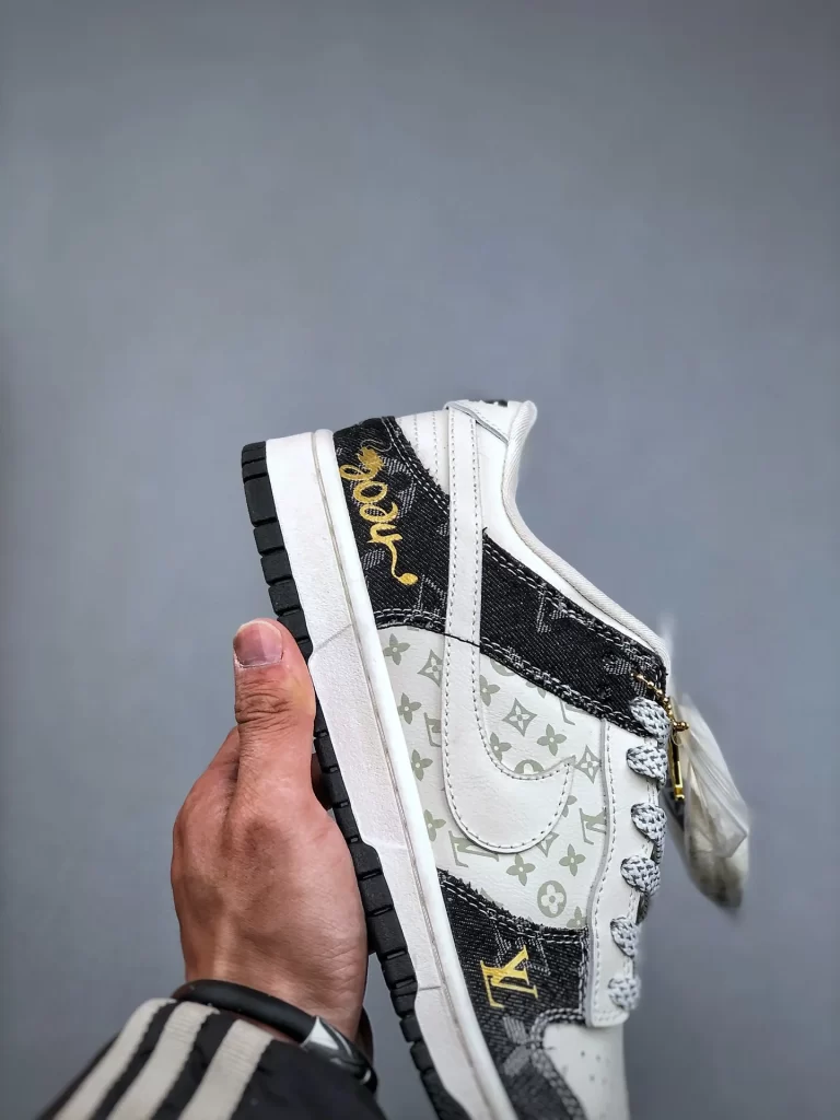SneakPulse