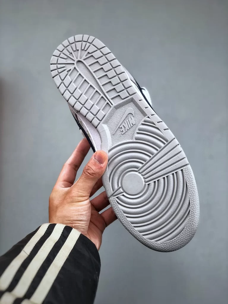 SneakPulse