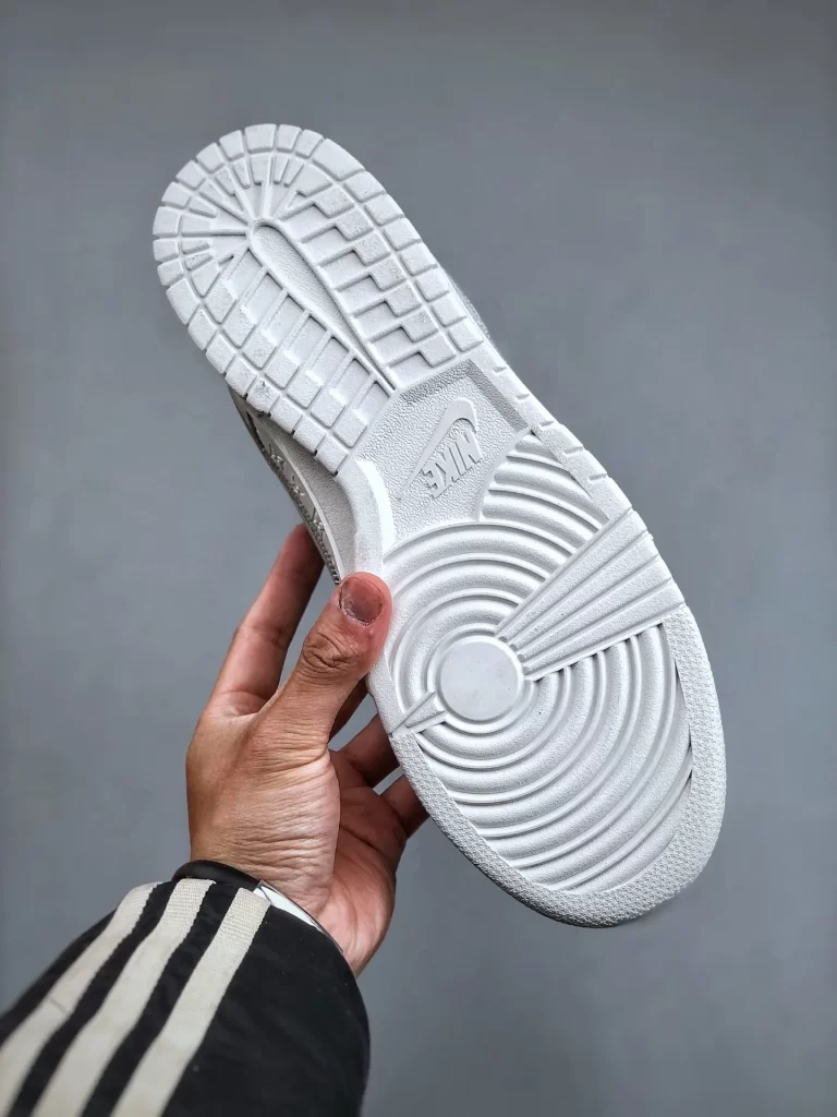 SneakPulse