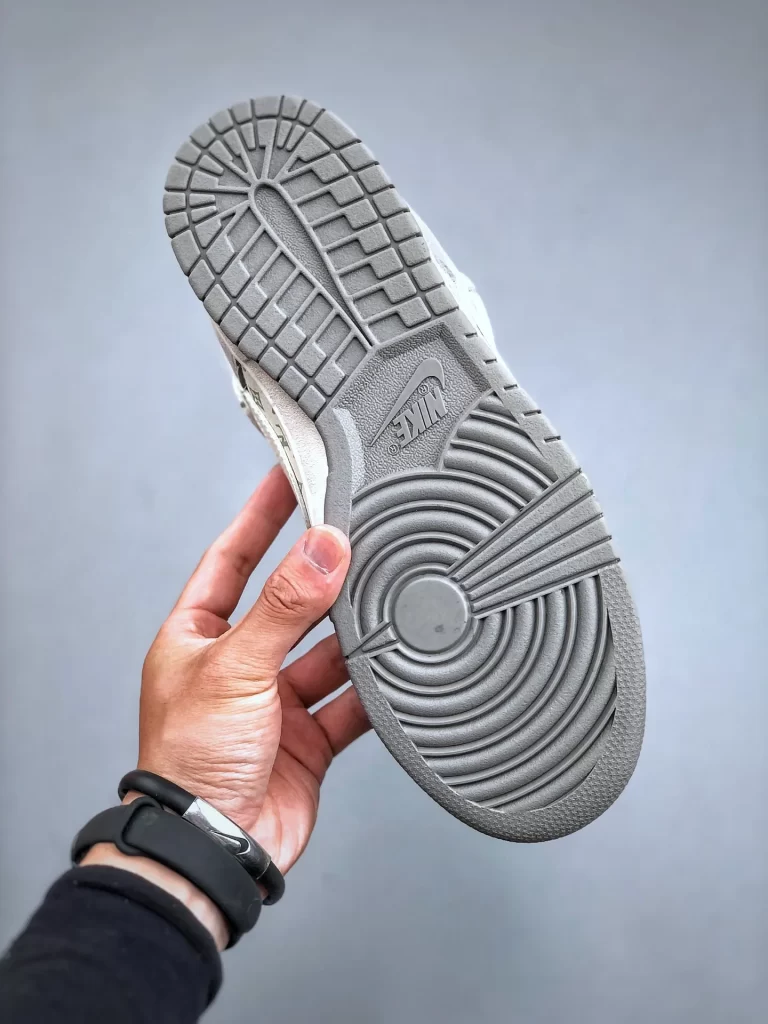 SneakPulse