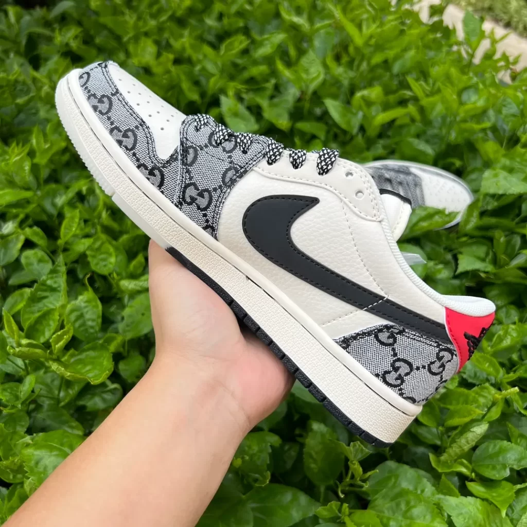 SneakPulse