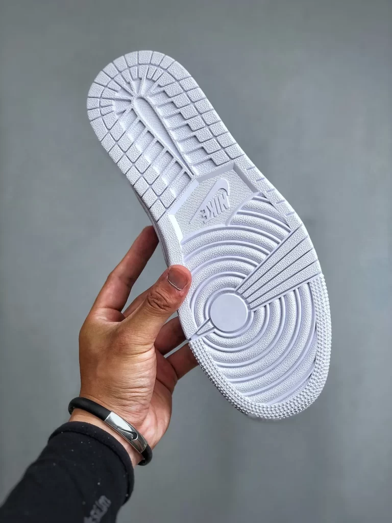 SneakPulse