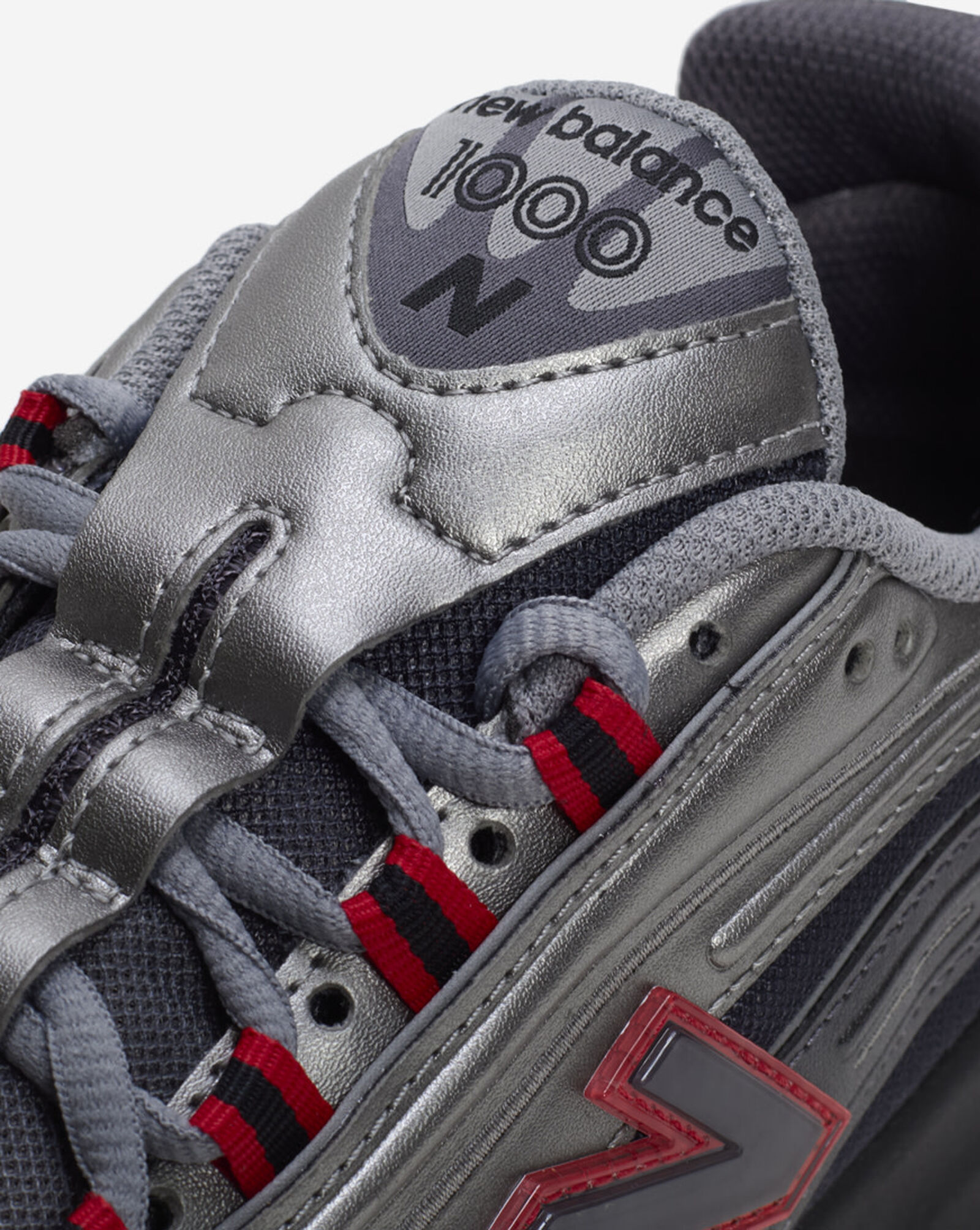 1000 Black | True Red | Magnet | Shadow Grey 8 1000 Black | True Red | Magnet | Shadow Grey