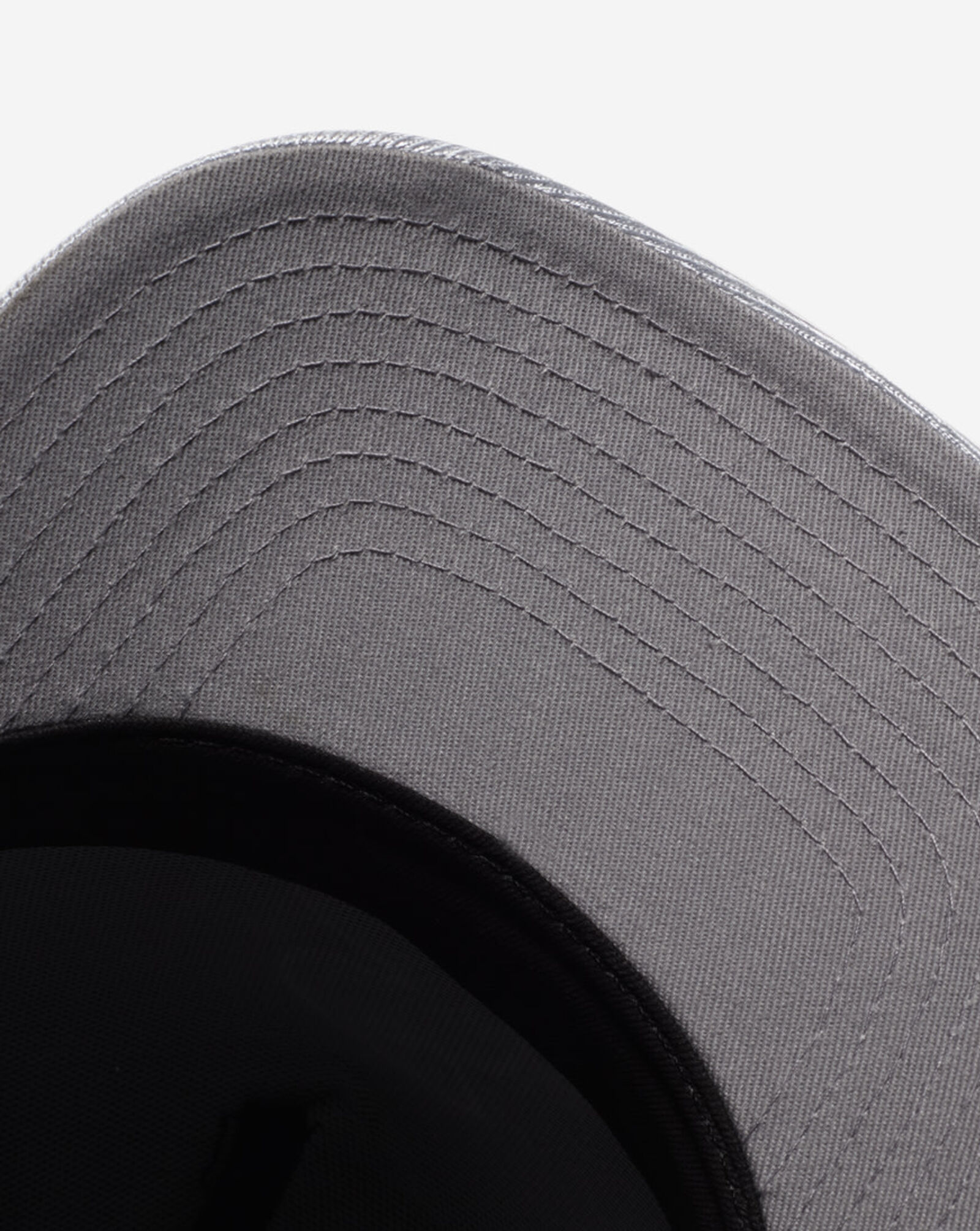 9Fifty Chicago White Sox A-Frame Retro Hooks Snapback Hat Black Metallic