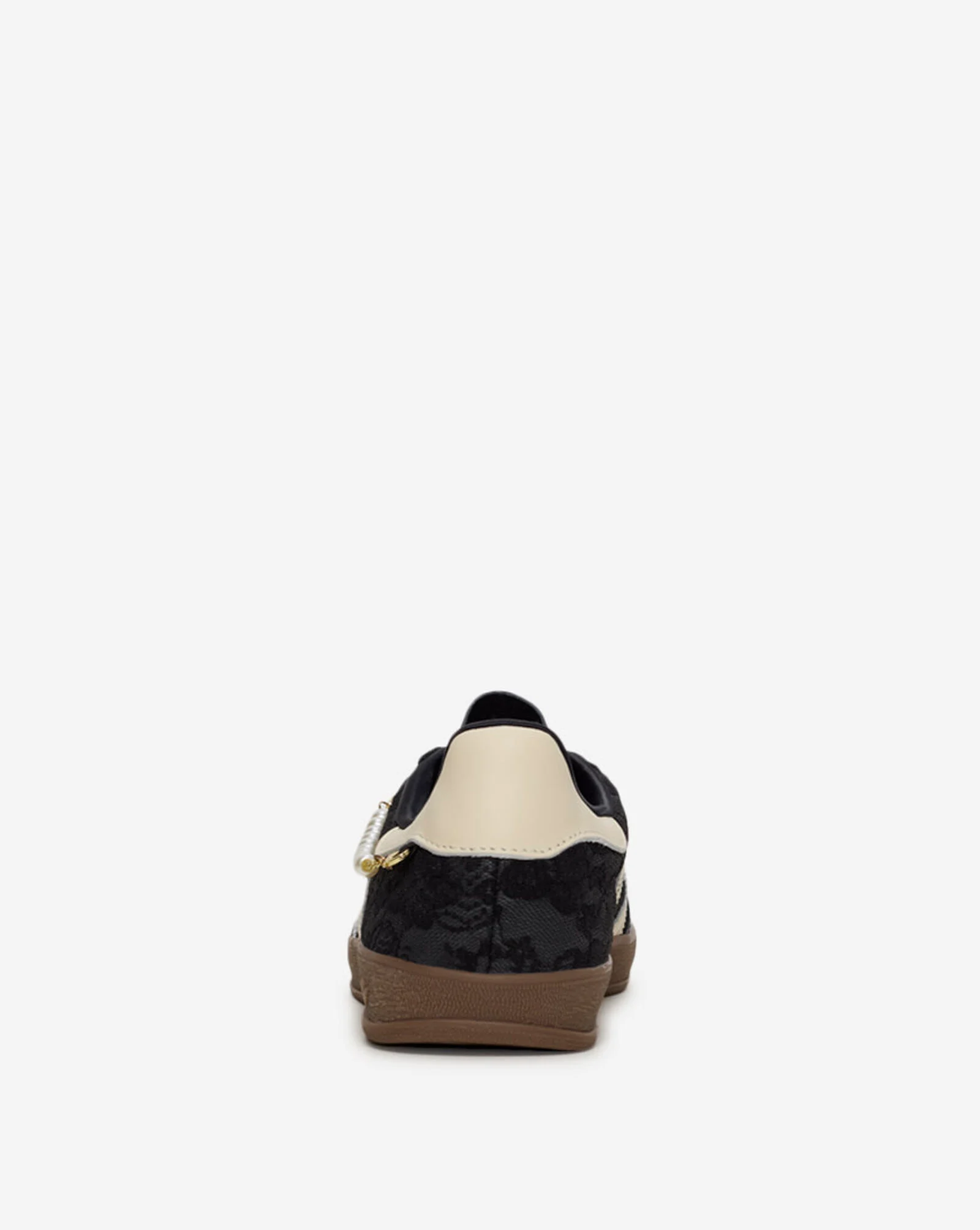 Gazelle Core Black | Cream White 5 Gazelle Core Black | Cream White