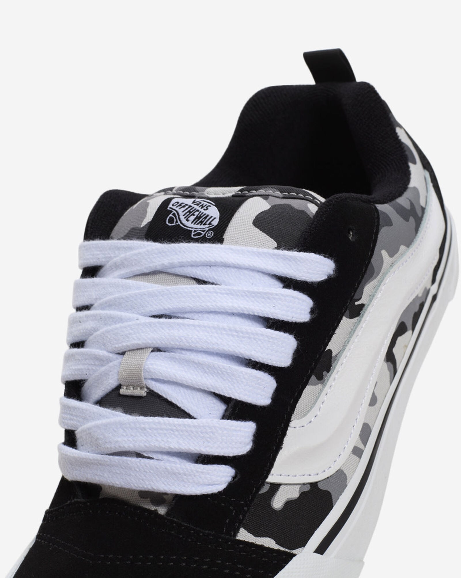 Knu Skool Camo Black | White