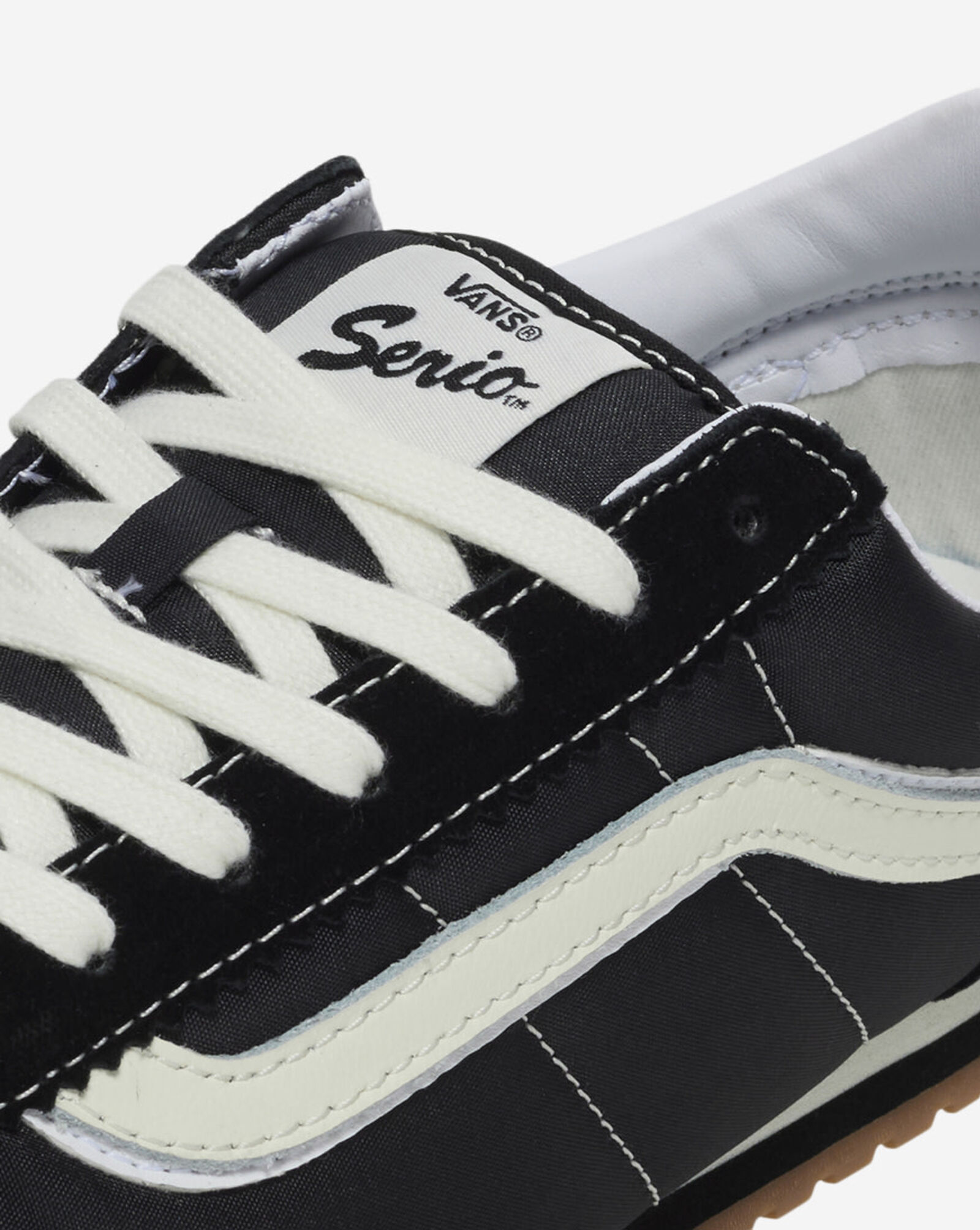 FU Super Lowpro Lace Black | White