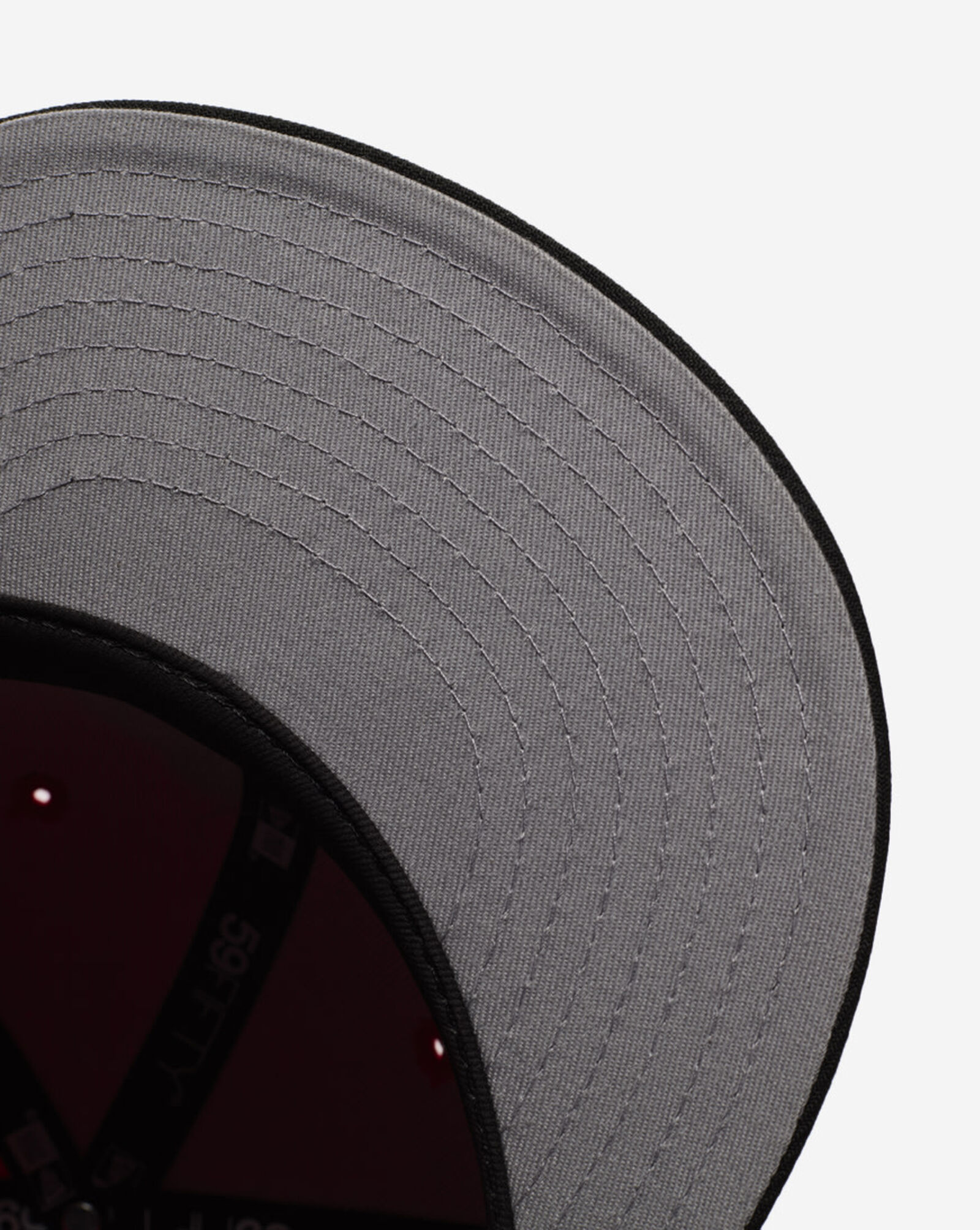 59Fifty Chicago Black Hawks Fire Red Fitted Hat Scarlet | Black 4 59Fifty Chicago Black Hawks Fire Red Fitted Hat Scarlet | Black