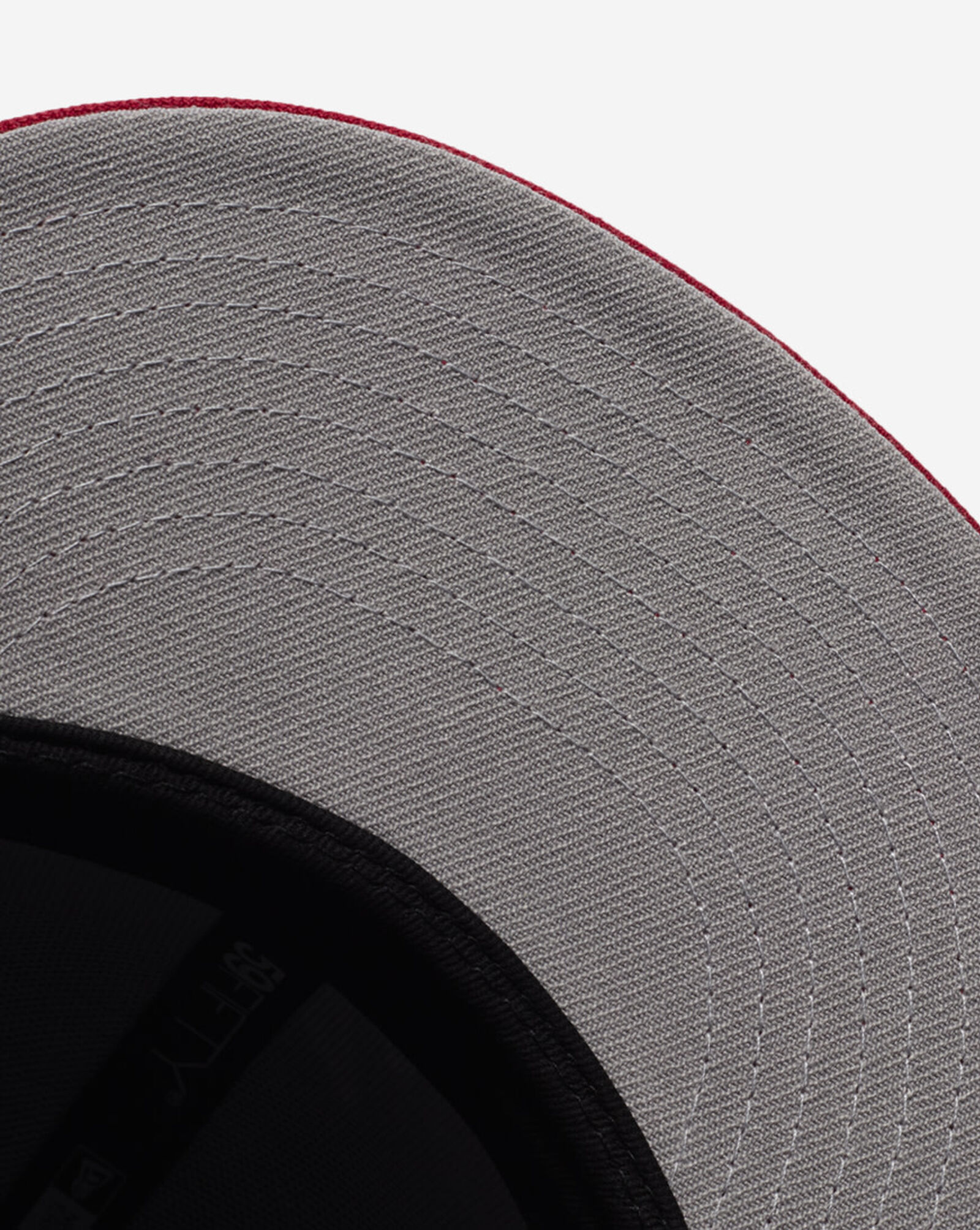 59Fifty Atlanta Braves DSM Lightning Fitted Hat Navy | Red 5 59Fifty Atlanta Braves DSM Lightning Fitted Hat Navy | Red