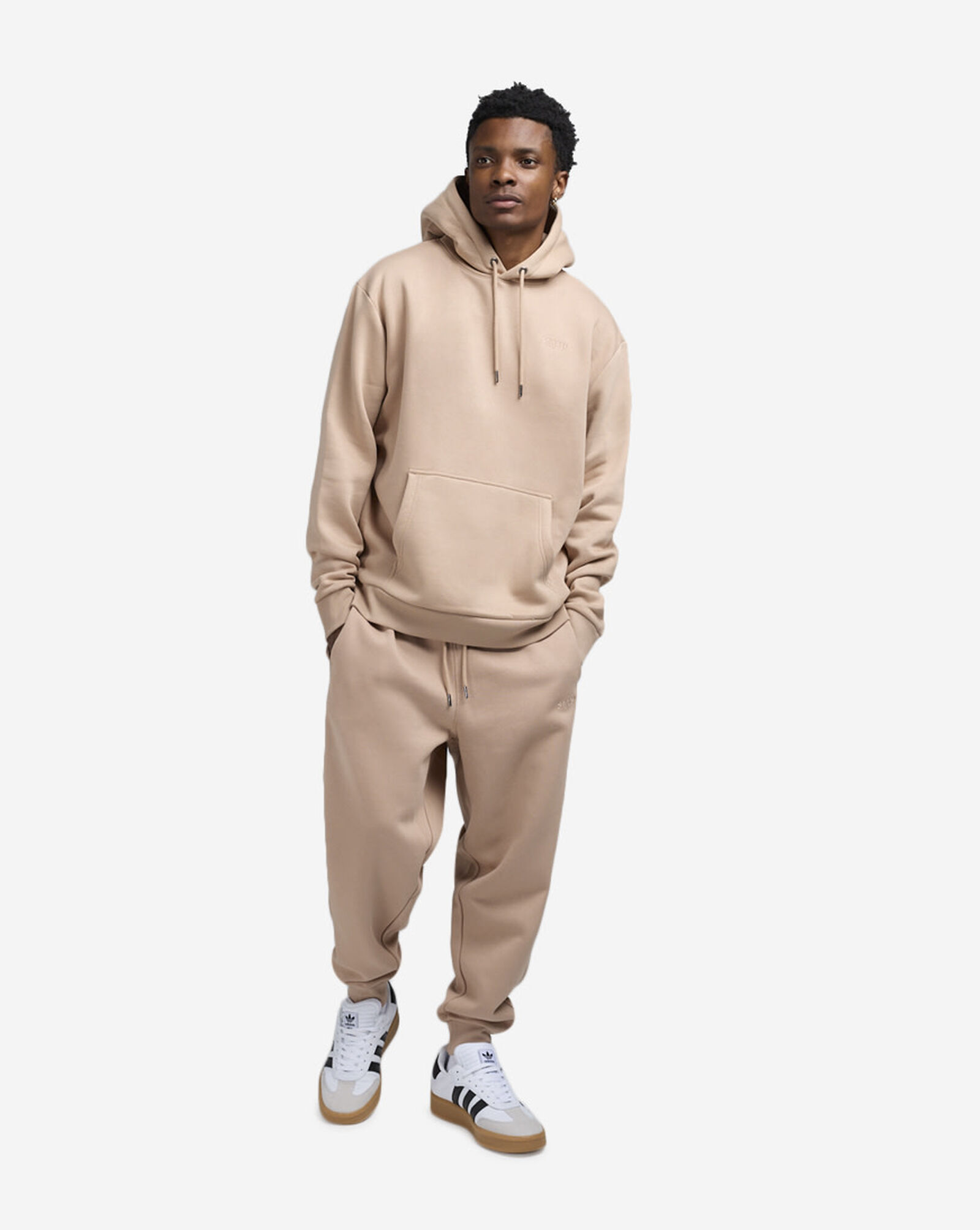 Essential Oversized Sweatpants Timeless Taupe 4 Essential Oversized Sweatpants Timeless Taupe