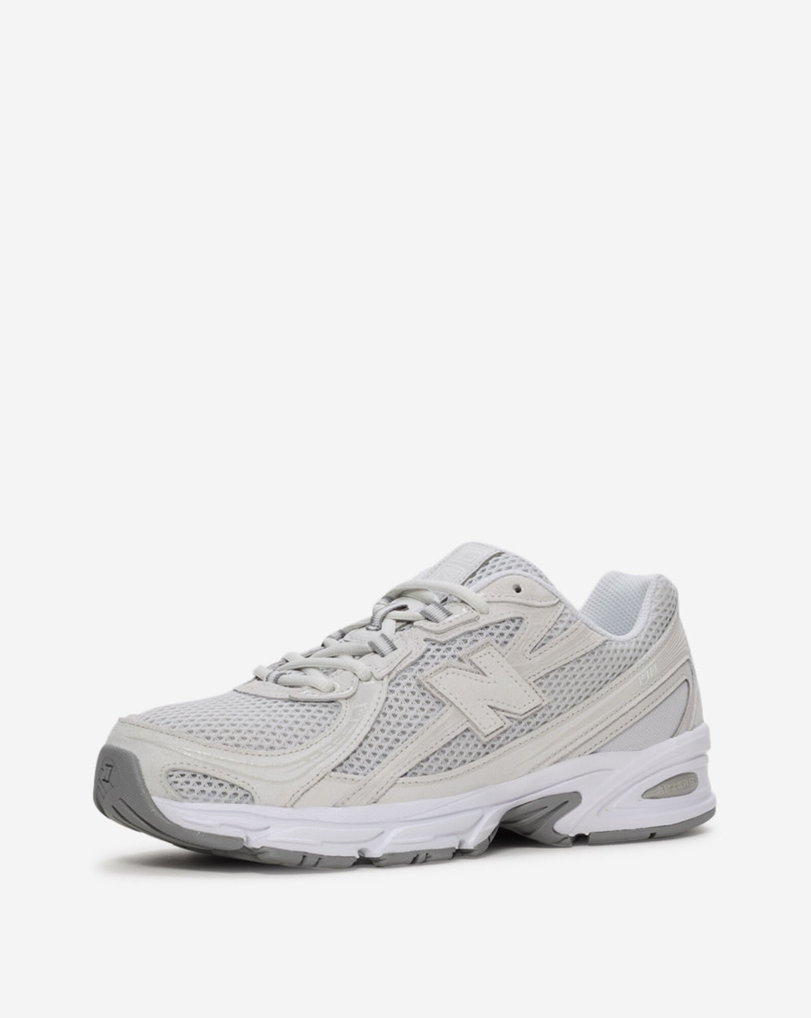 740 Grey Matter | White Grey Day