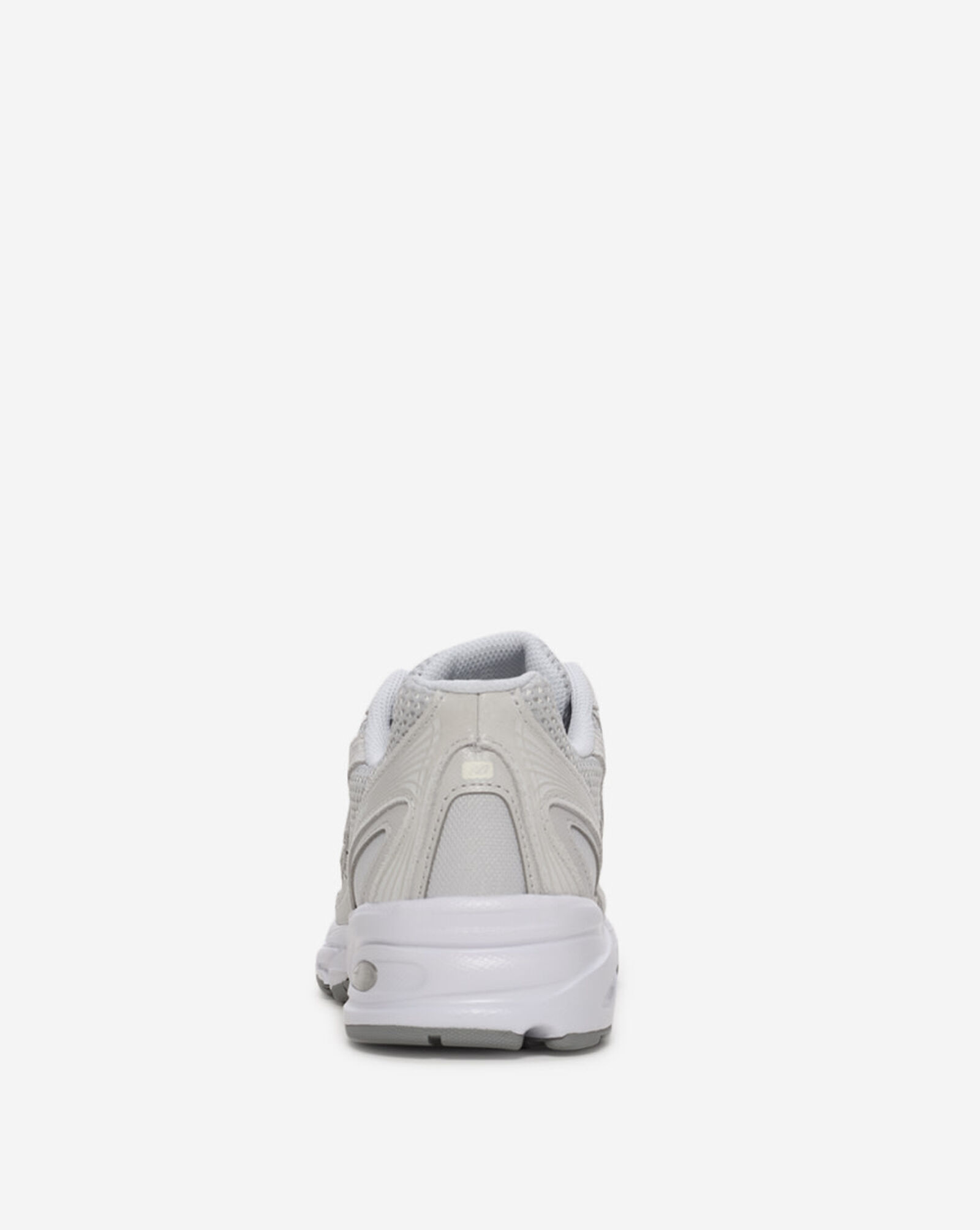 740 Grey Matter | White Grey Day