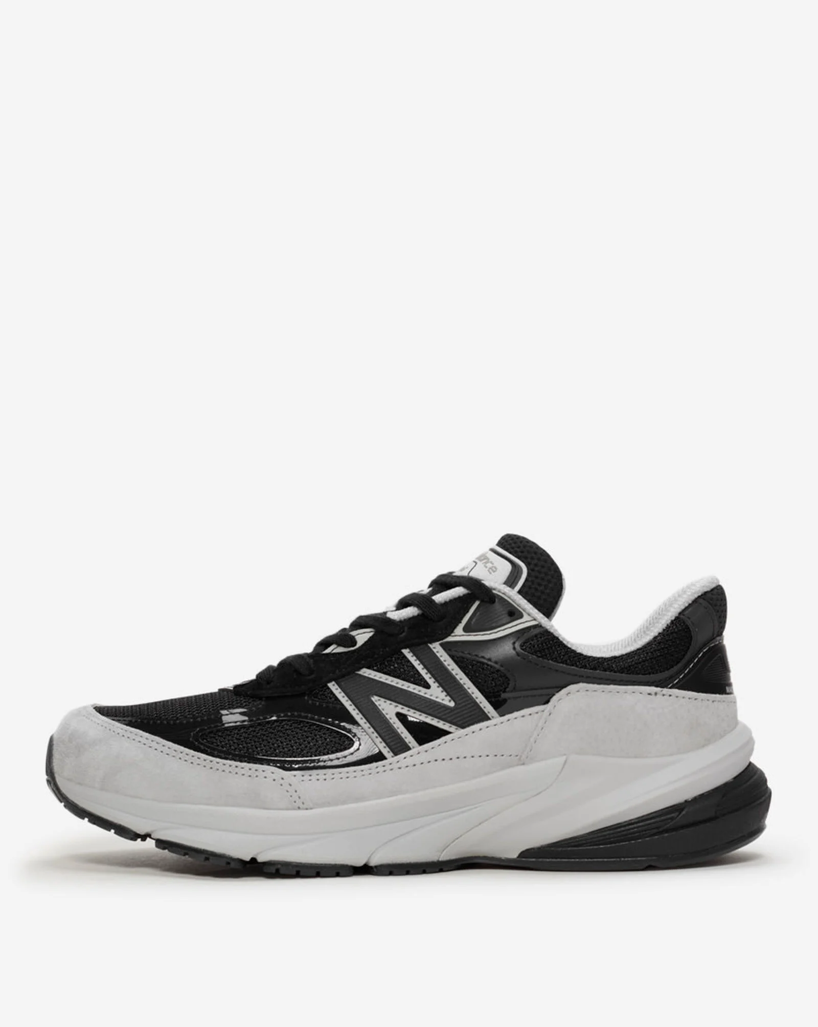 990v6 Black | Grey